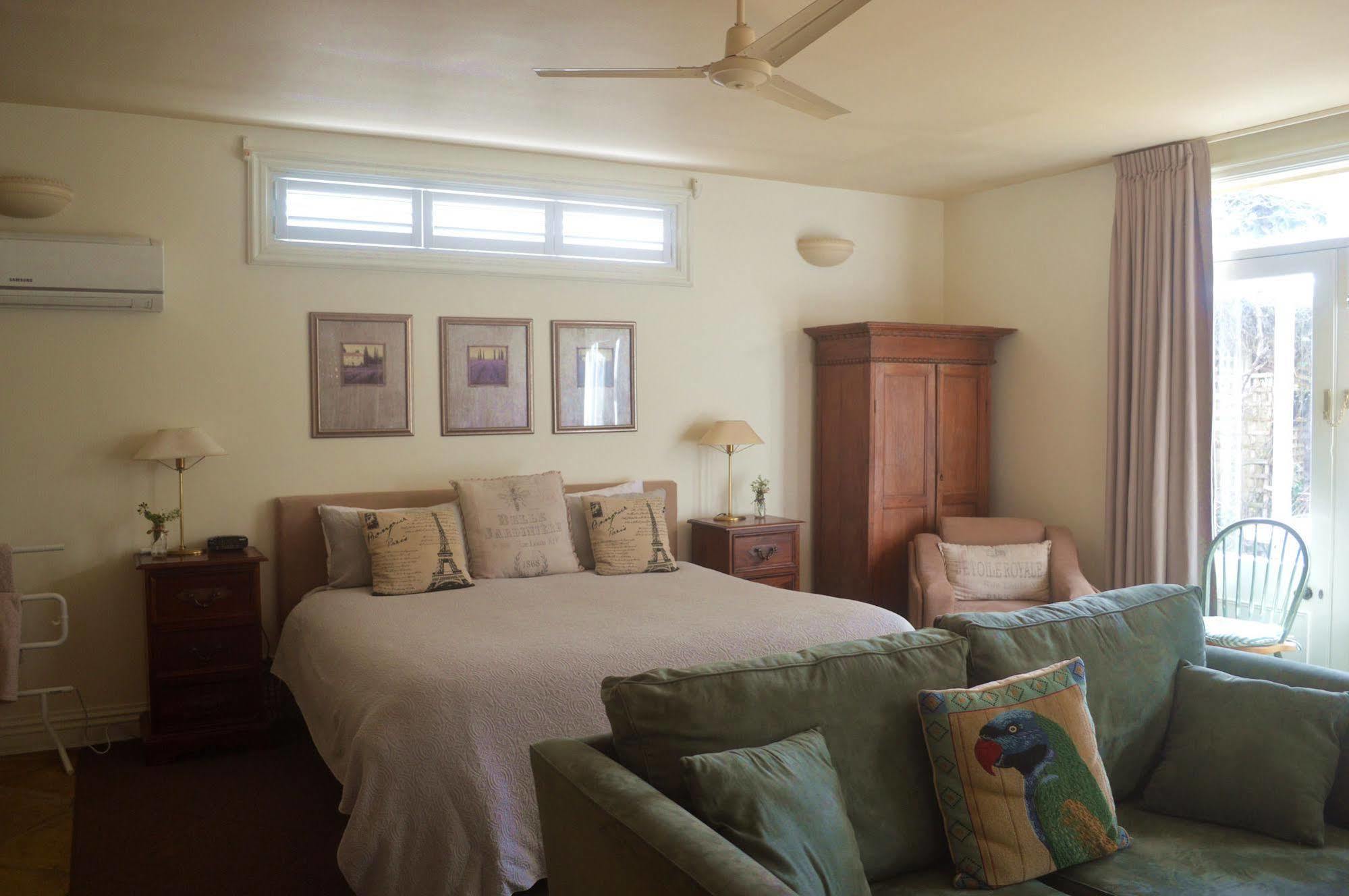 Athelney Cottage Bed And Breakfast Аделейд Екстериор снимка