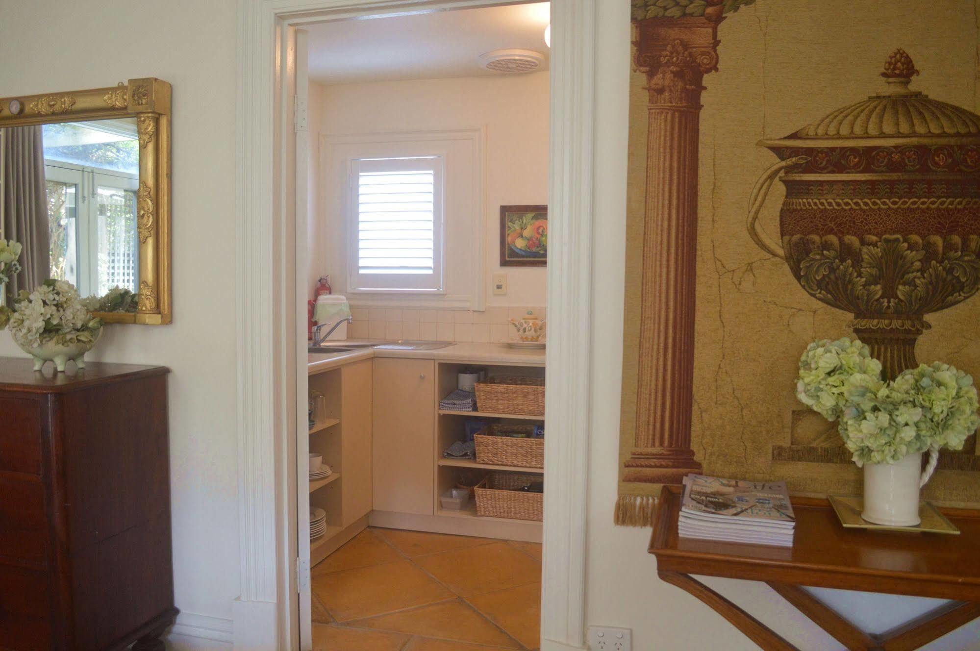 Athelney Cottage Bed And Breakfast Аделейд Екстериор снимка